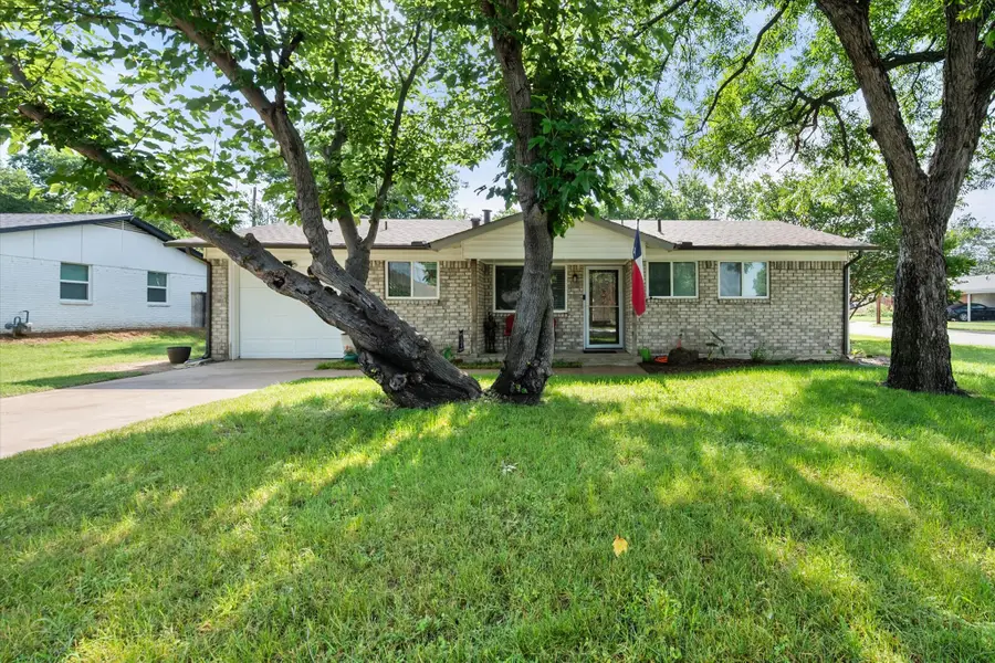 5900 Plum Street, Watauga, TX 76148 - #2