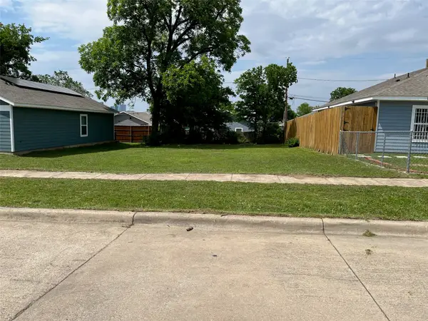 933 E Maddox Avenue, Fort Worth, TX 76104