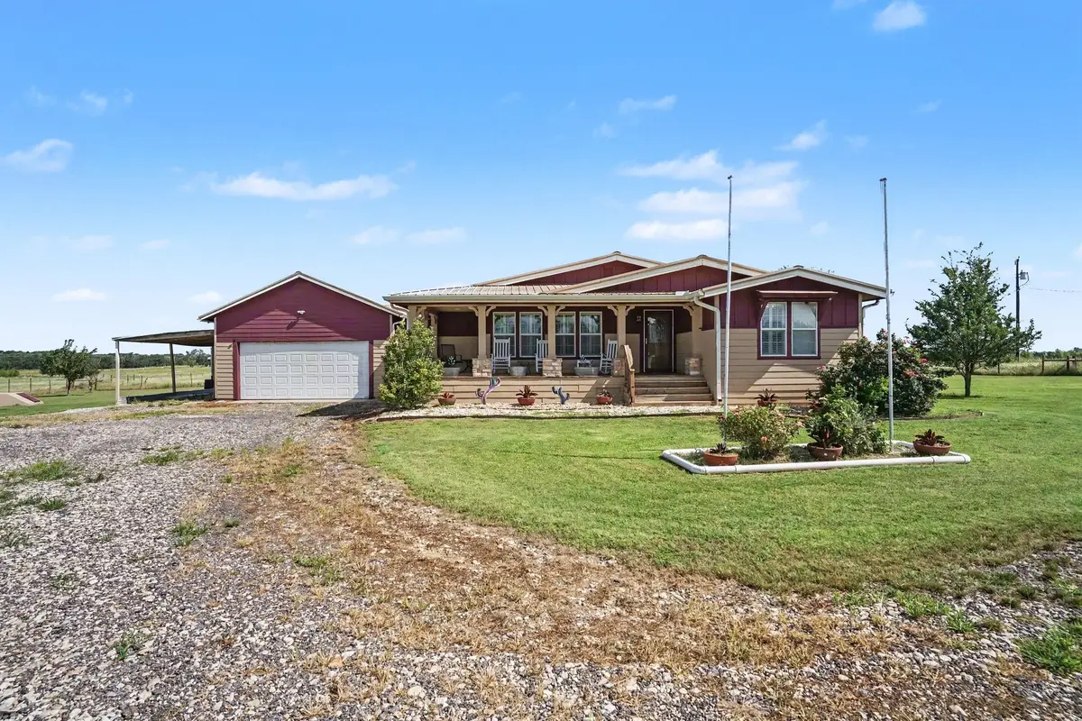 3200 NW 4th Street, Hubbard, TX 76648 - #1