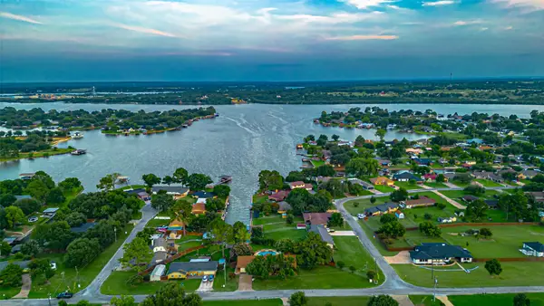 3713 Indian Creek Trail, Granbury, TX 76049