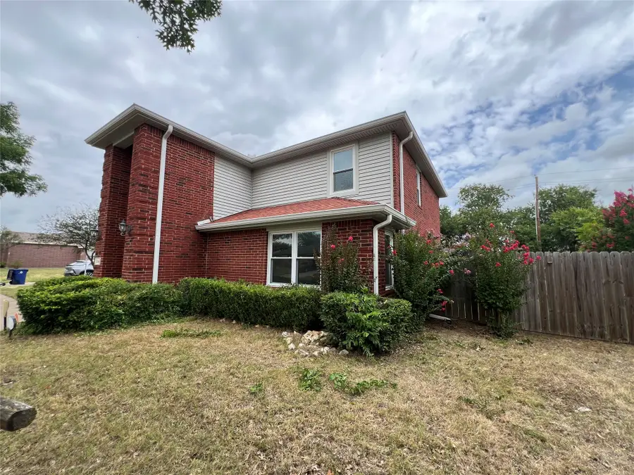 1204 Hillside Drive, Justin, TX 76247 - #3