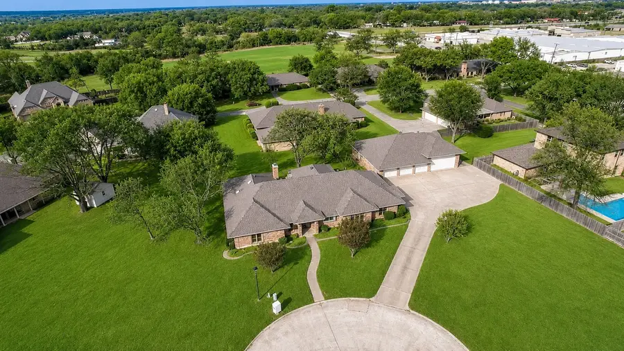 108 Heatherstone Circle, Kaufman, TX 75142 - #2