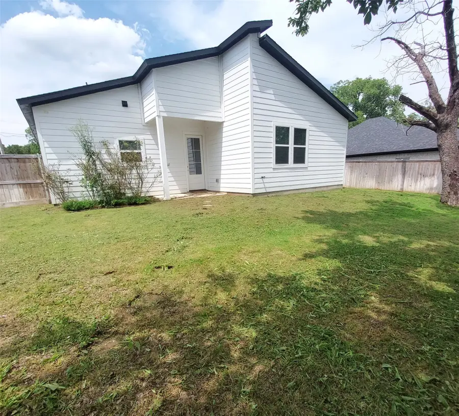 2604 Flora Lane, Denison, TX 75020 - #2