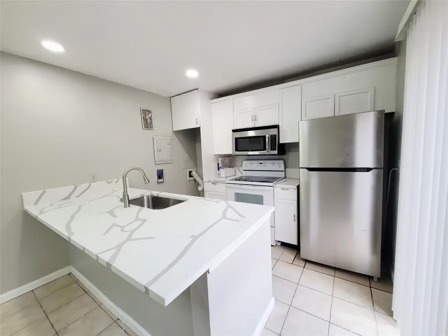 5540 Boca Raton Boulevard #177, Fort Worth, TX 76112 - #3