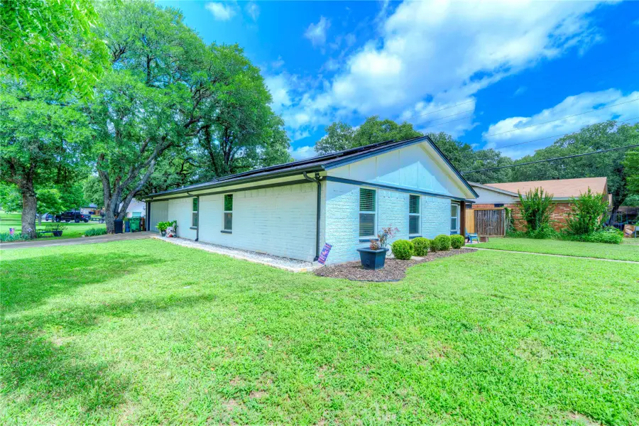 6901 Briardale Drive, North Richland Hills, TX 76182 - #3