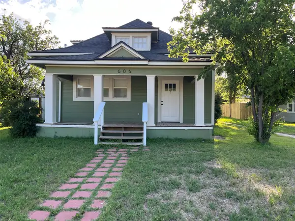 606 S Pecos Street, Coleman, TX 76834