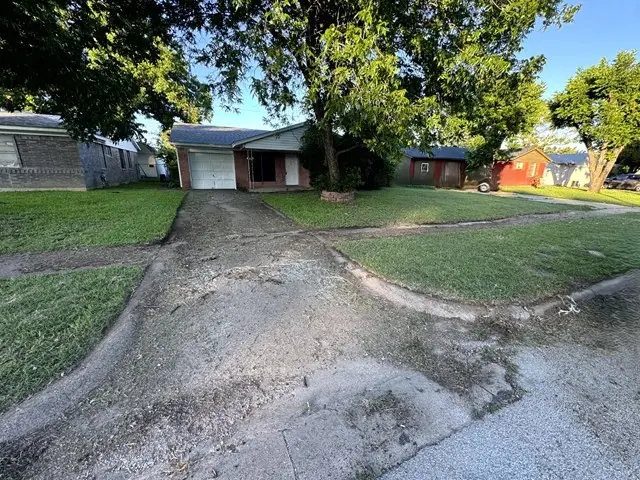 2533 Crestbrook Lane, Grand Prairie, TX 75052 - #3