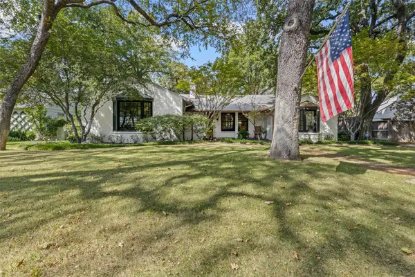 3708 Cresthaven Terrace, Fort Worth, TX 76107