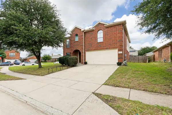 6701 Thaxton Trail, Fort Worth, TX 76137