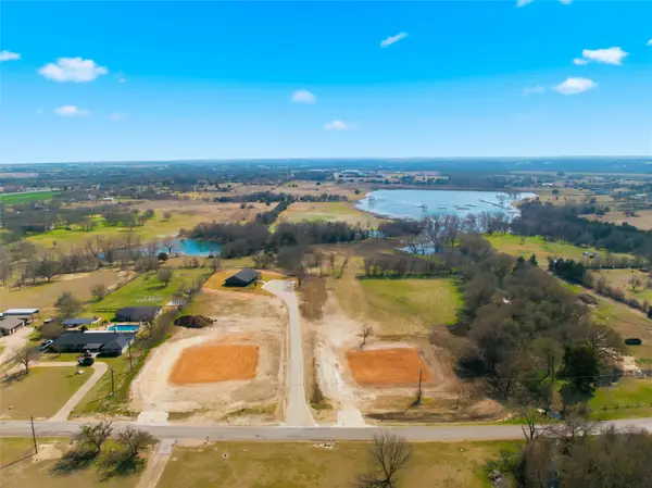 2303 Pilgrim Lane, Lorena, TX 76655