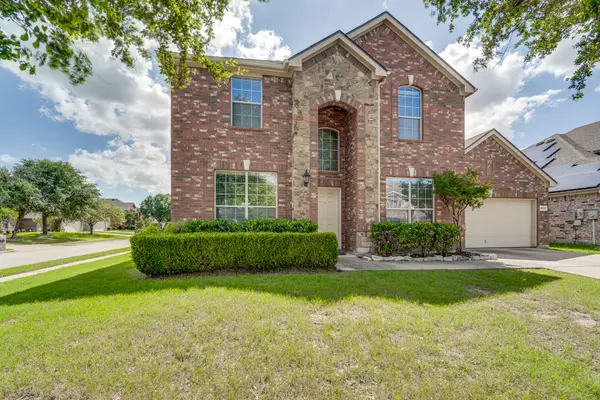 3003 Oak Briar Lane, Grand Prairie, TX 75052