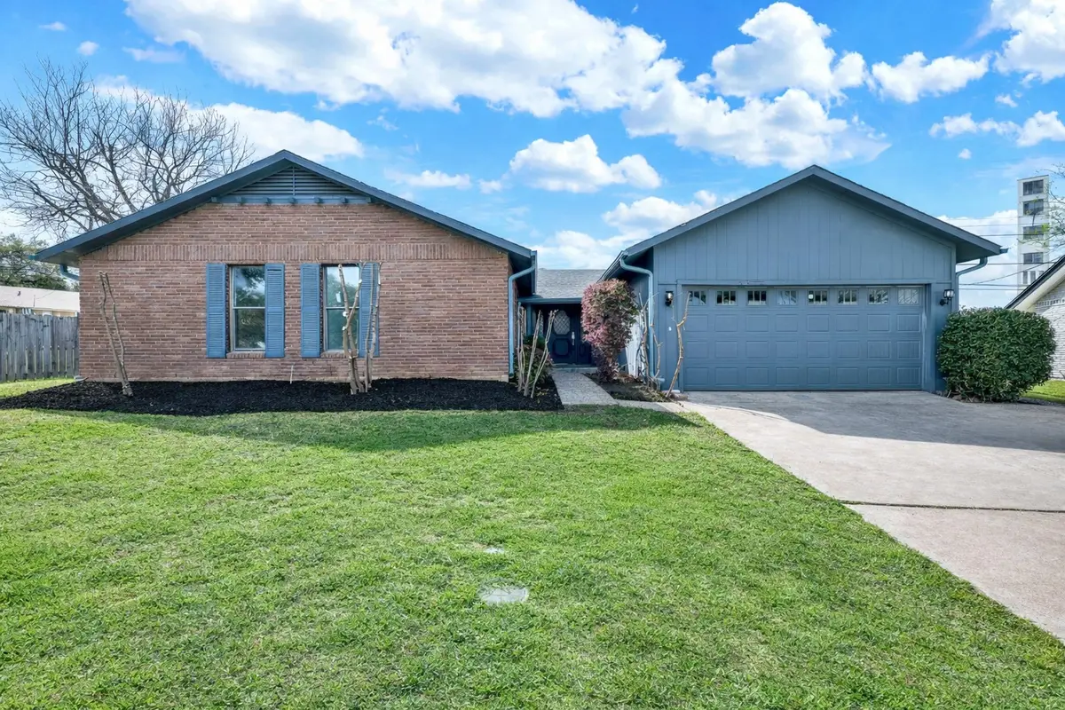 2033 Durham Street, Irving, TX 75062 - #1