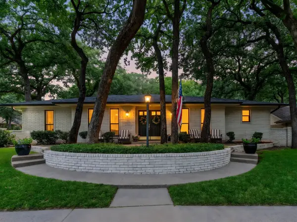 1800 Holm Oak Street, Arlington, TX 76012