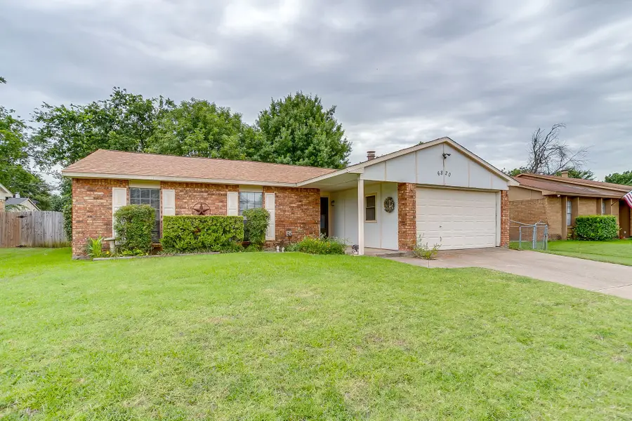 6820 Glenwood Drive, North Richland Hills, TX 76182 - #2