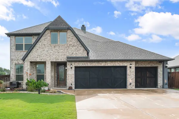 1132 Apple Grove Lane, Waxahachie, TX 75165