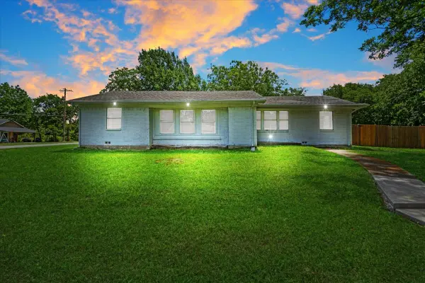 408 N Gowdy Street, Whitewright, TX 75491