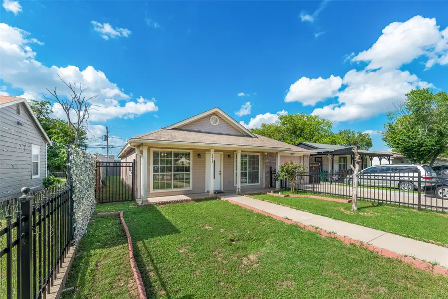 5410 Scoggins Street, Sansom Park, TX 76114 - #3