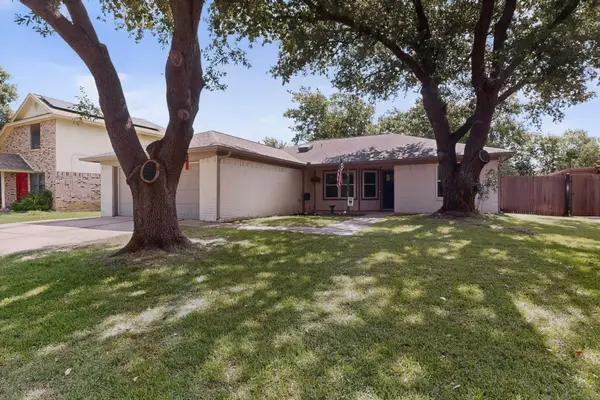 6804 Richfield Drive, North Richland Hills, TX 76182