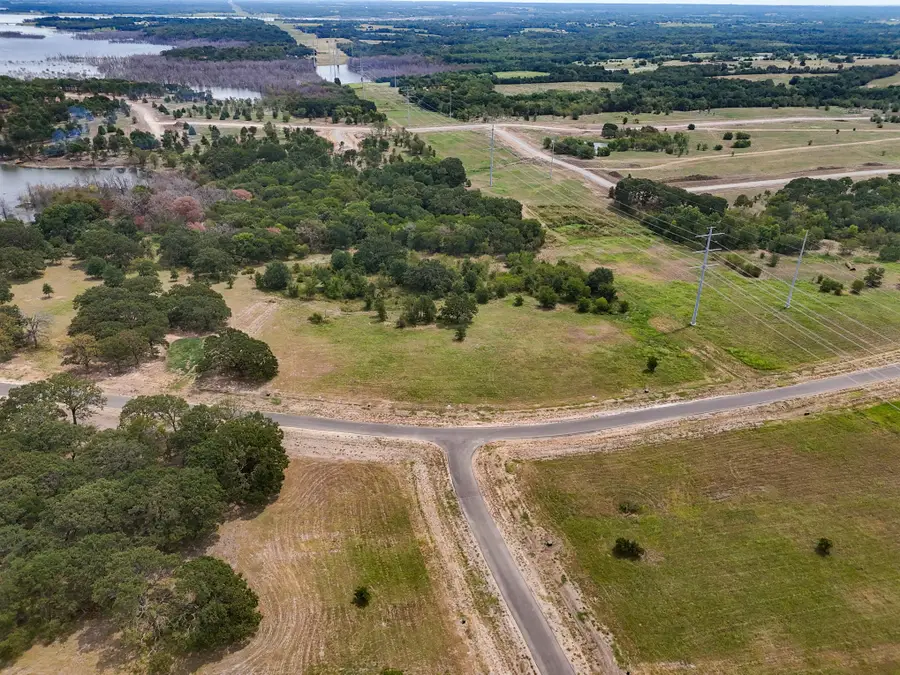610 Waters Edge Way, Dodd City, TX 75438 - #2