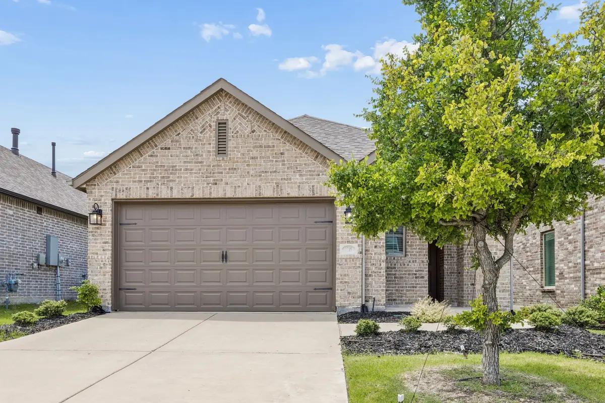 1749 Eagle Landing, Van Alstyne, TX 75495 - #1