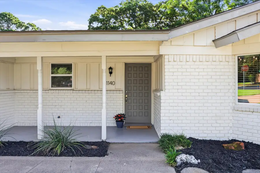 1140 Simpson Drive, Hurst, TX 76053 - #2
