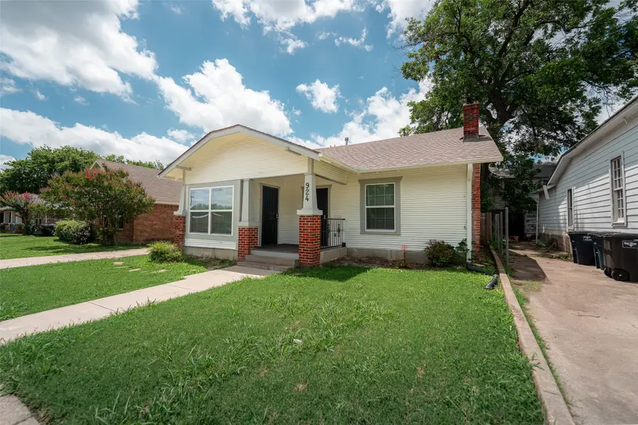 924 E Leuda Street, Fort Worth, TX 76104 - #2