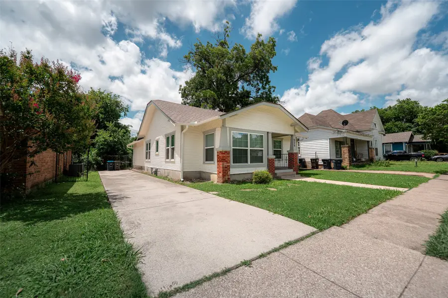 924 E Leuda Street, Fort Worth, TX 76104 - #3