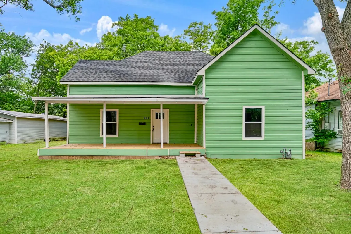 562 SW 1st, Paris, TX 75460 - #1