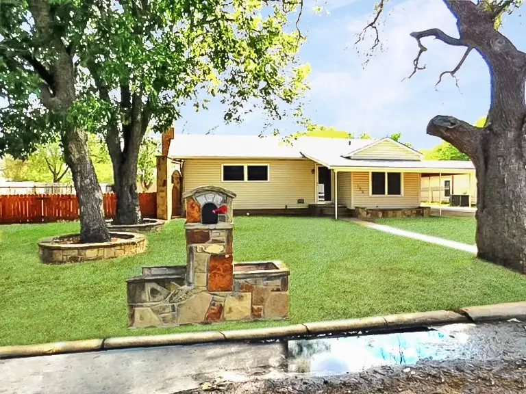 135 Summitt Avenue, Graham, TX 76450 - #1