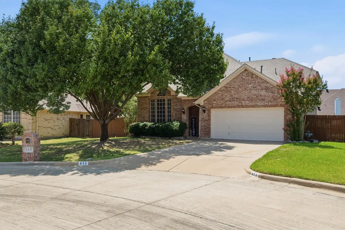 613 Dorchester Lane, Mansfield, TX 76063 - #1