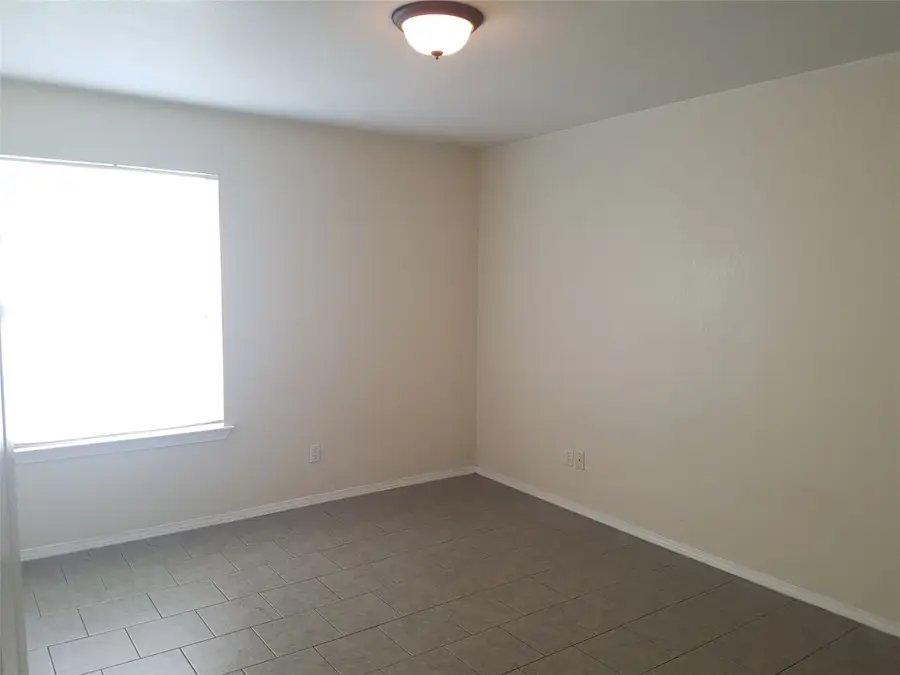 301 S Blue Jay Court, Weatherford, TX 76088 - #2