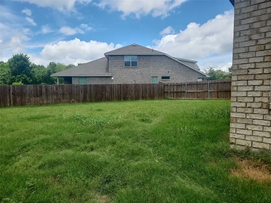 302 Clayton Street, Glenn Heights, TX 75154 - #2