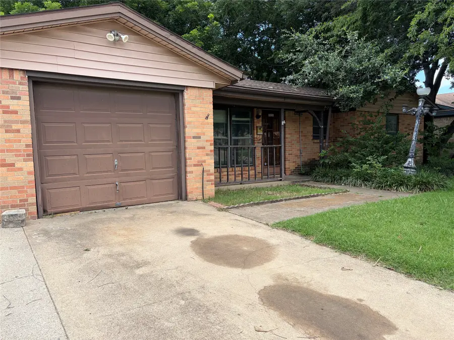2036 Salem Street, Irving, TX 75061 - #2