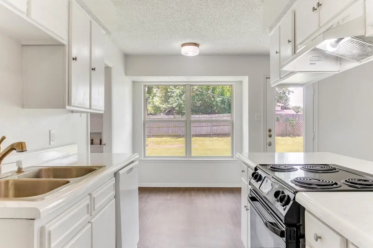 6208 Kary Lynn Drive S, Watauga, TX 76148 - #1