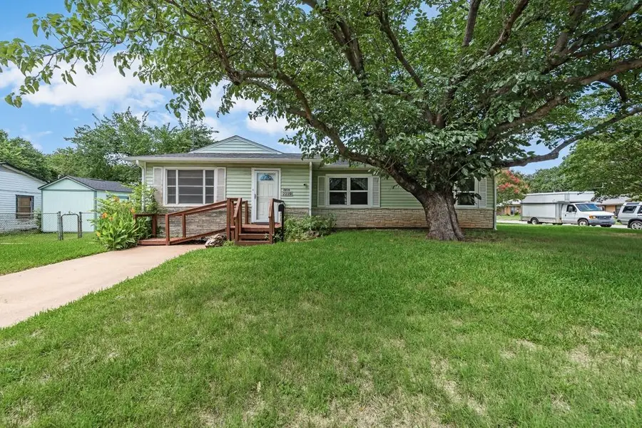 2219 Morgan Street, Irving, TX 75062 - #3