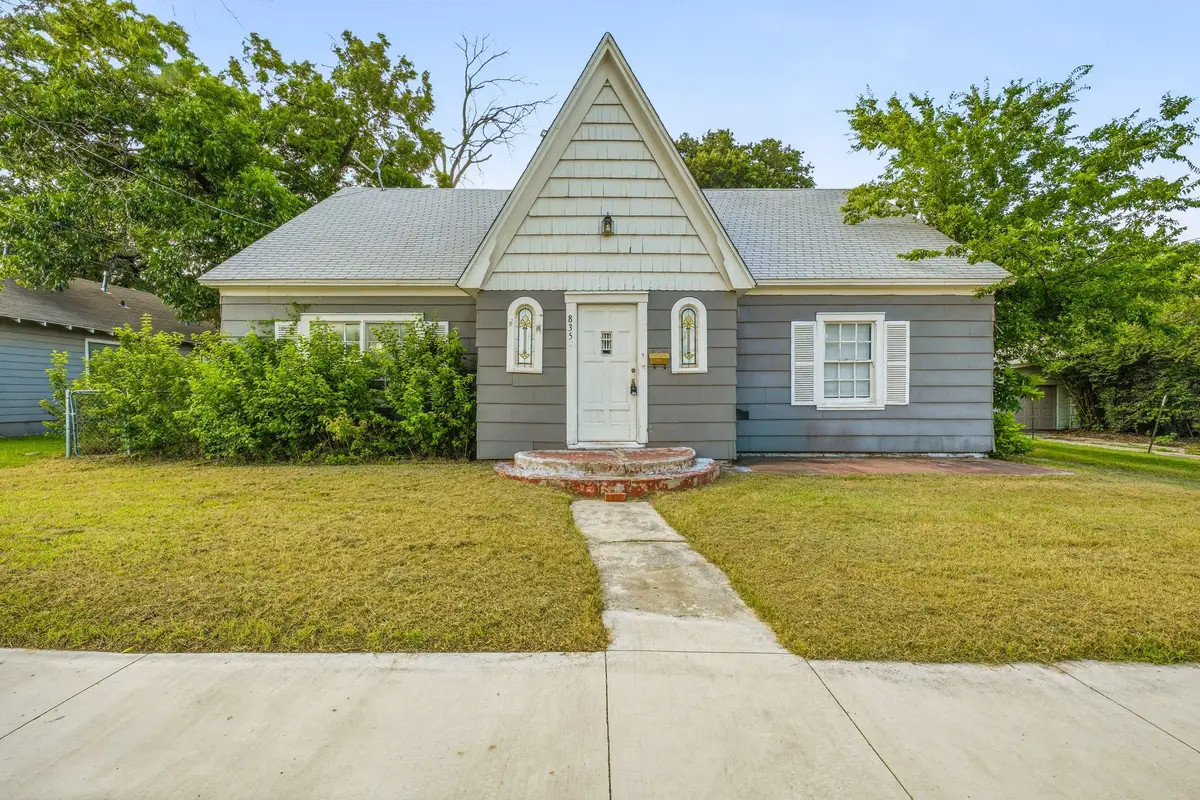 835 W Long Street, Stephenville, TX 76401 - #1