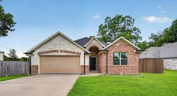 1004 E Main Street, Tioga, TX 76271