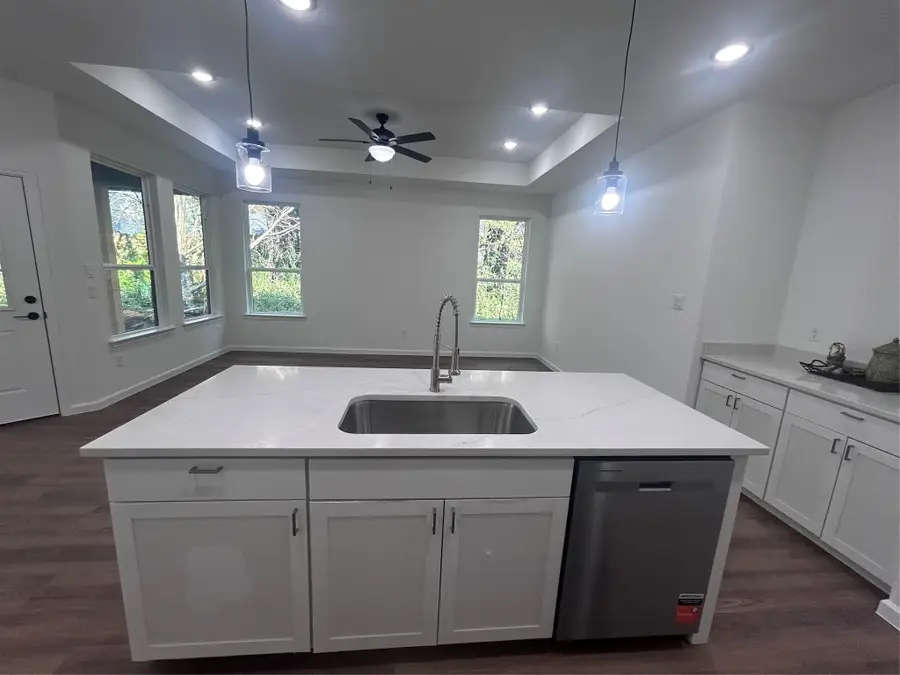 5717 San Jacinto Drive, Granbury, TX 76048 - #3