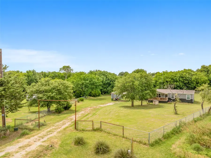 514 Blue Sky Court, Springtown, TX 76082 - #2