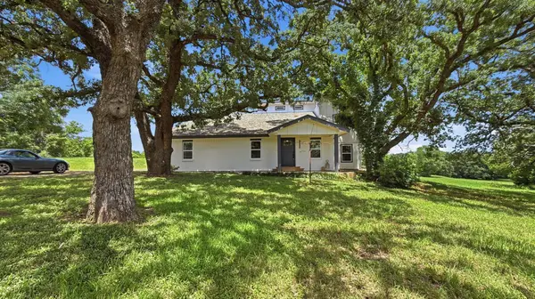 1225 Shannon Drive, Cleburne, TX 76031