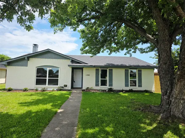 1308 Grinnel Drive, Mesquite, TX 75150