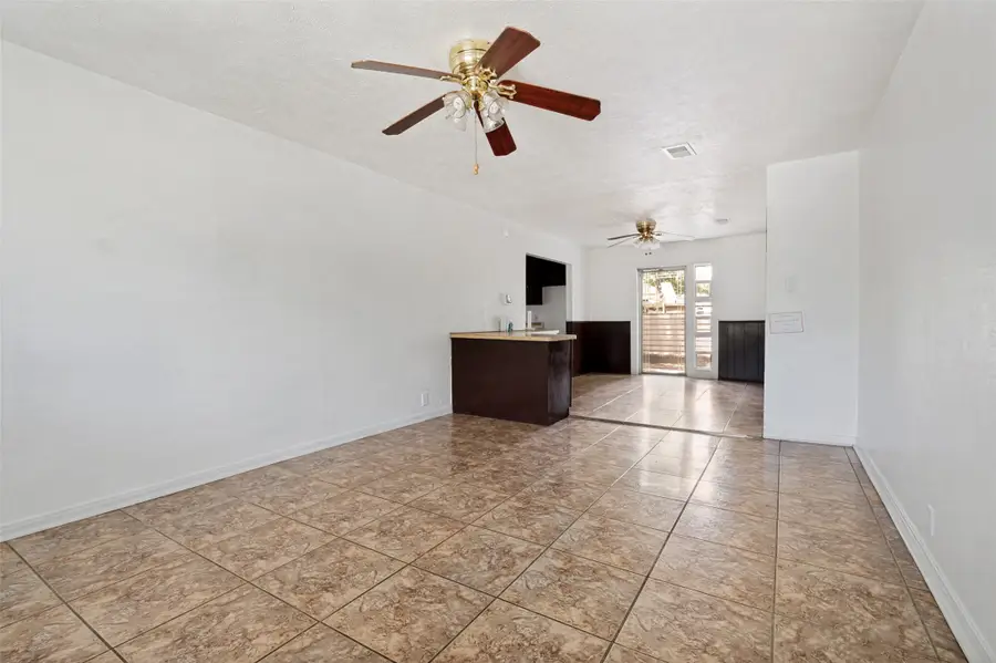 3013 Emmett Street, Dallas, TX 75211 - #2