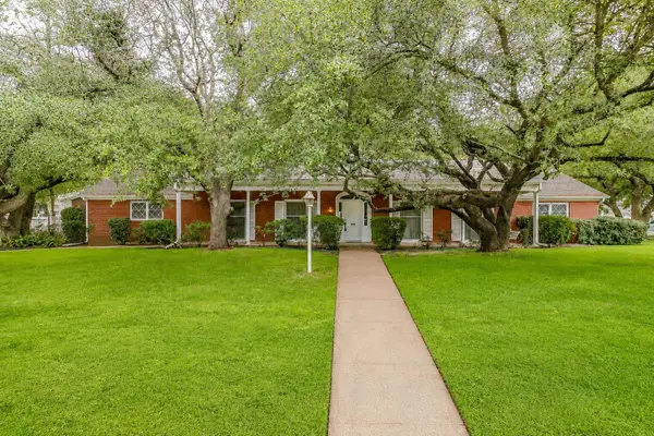 411 S Waco Street, Weatherford, TX 76086