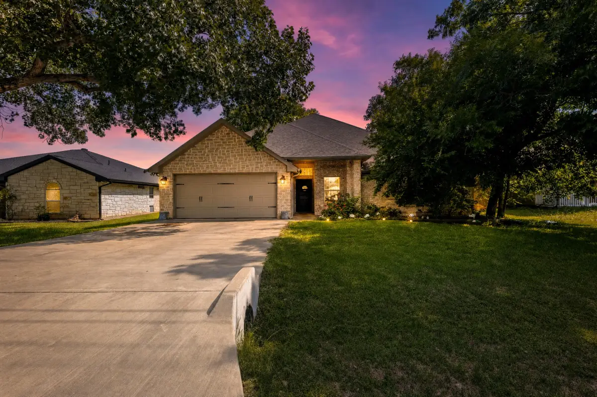 4016 Cherokee Court, Granbury, TX 76048 - #1
