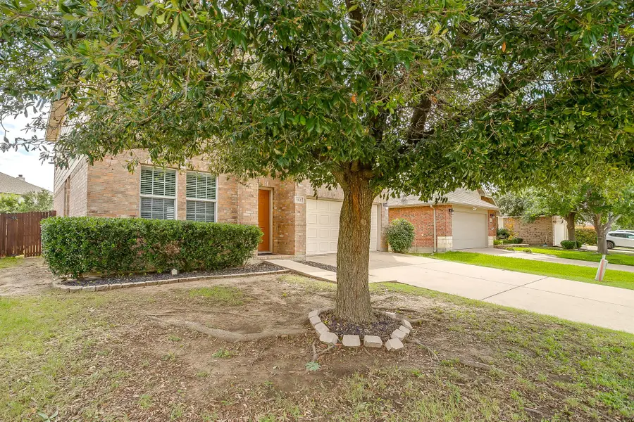 812 Sheryn Drive, Burleson, TX 76028 - #3