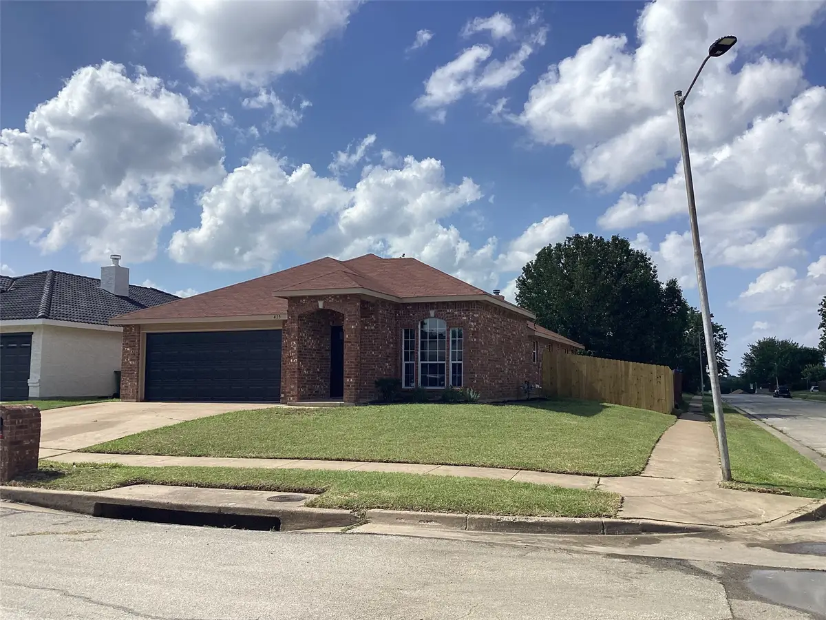 415 Cross Cut Drive, Arlington, TX 76018 - #1