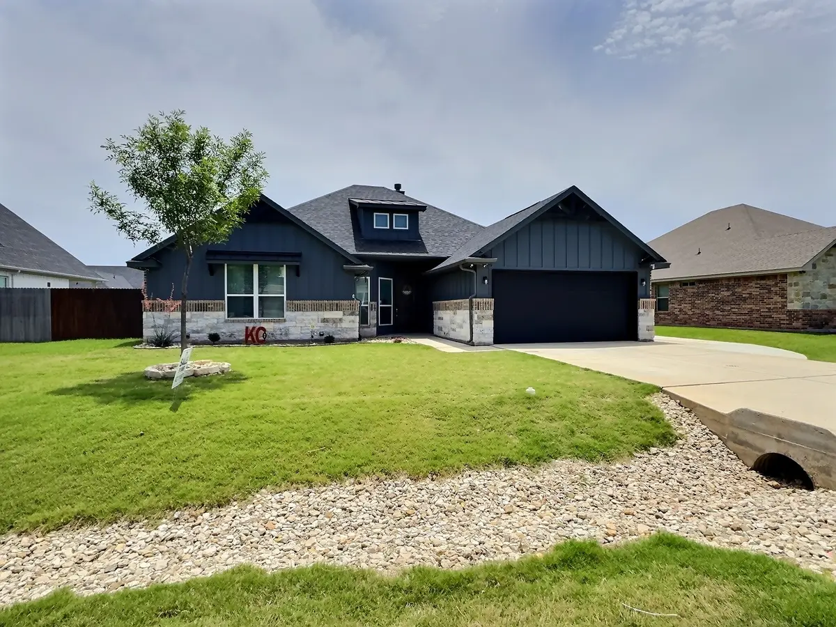 4015 Gallivant Drive, Granbury, TX 76049 - #1