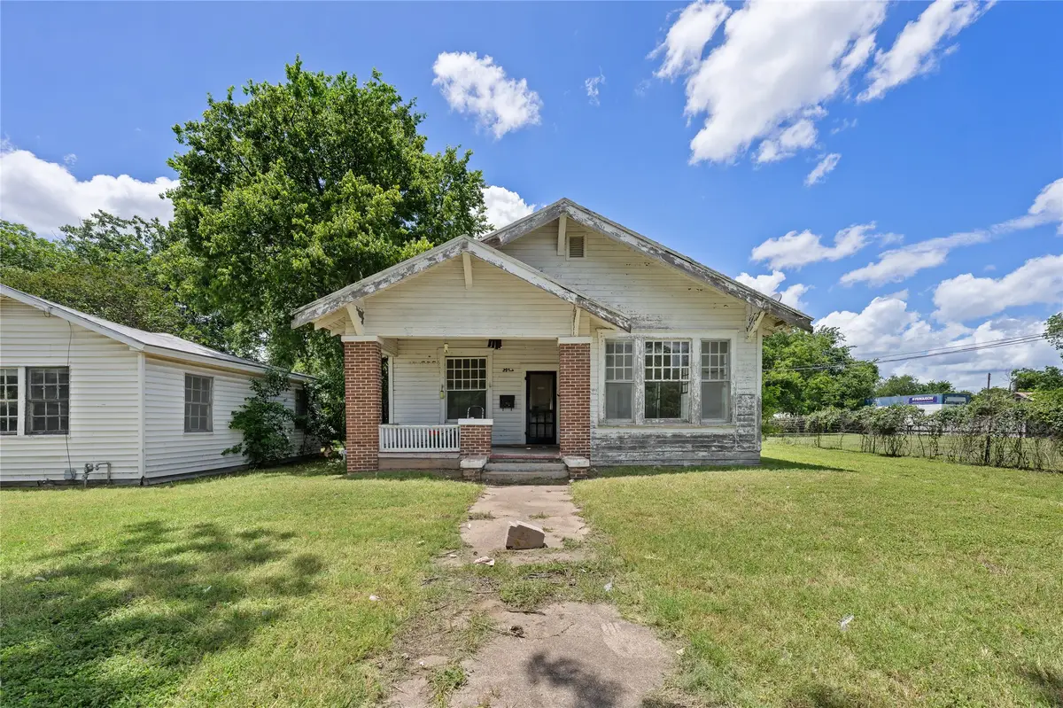 2217 Ross Avenue, Waco, TX 76706 - #1
