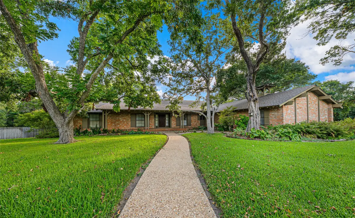 3010 Inverness Drive, Waco, TX 76710 - #1