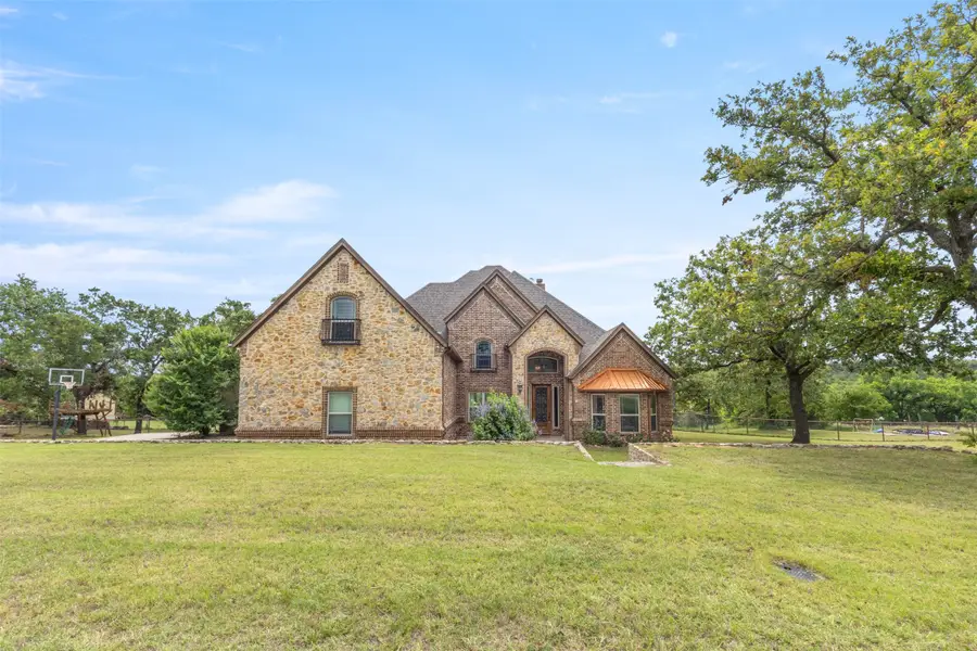108 Oak Creek Drive, Springtown, TX 76082 - #2